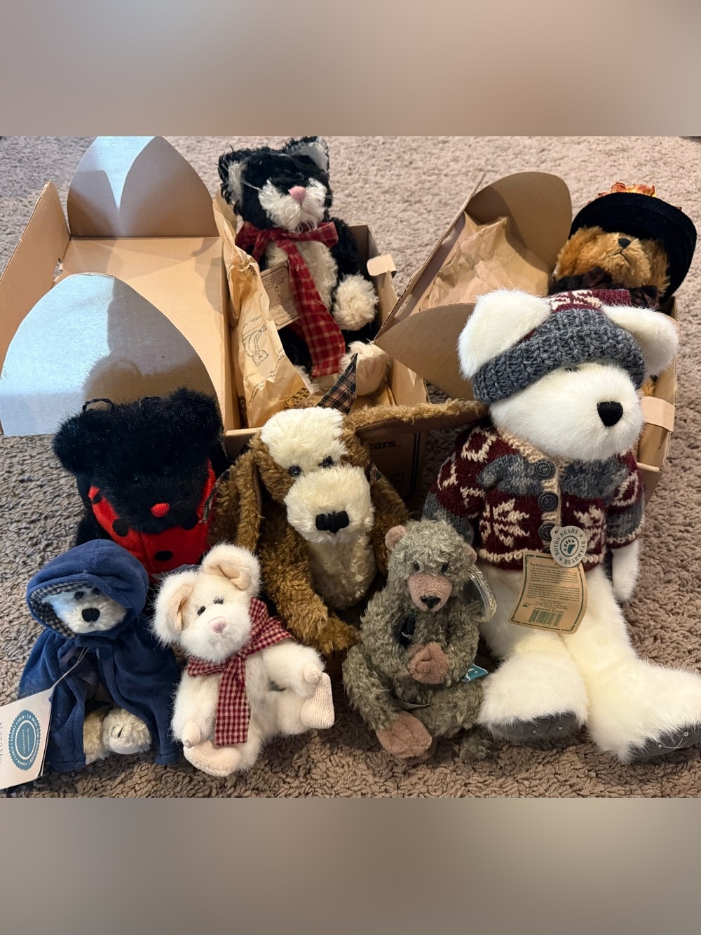 8 ITEM BUNDLE! Vintage Boyd’s Bears & Friends Collection!